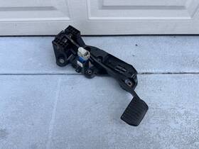 Dg9c9f856 Lincoln 2013 - 2020 Mkz Brake Pedal With Bracket Assembly Oem