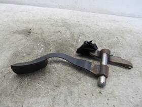 Yl14-9726-aa Lincoln 1998 2002 Navigator Accelerator Gas Throttle Foot Pedal Bracket Oem