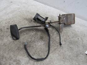 Yl7z-2c429-aa Lincoln 2000 Navigator Power Adjustable Motor Brake Foot Pedal Electric Oem