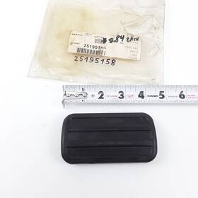 25195158 Mack Clutch Pedal Pad Assembly For Volvo Trucks