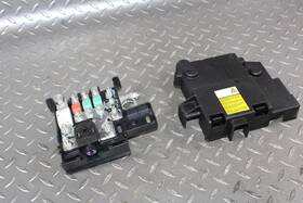 6700020290 Maserati 14-17 Ghibli 3.0l Twin Turbo Electronic Oem Battery Fuse Junction Block Factory