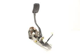 546.mz1o01 Mazda 2001-2005 Mx-5 Miata 1.8l Manual 5 Speed Clutch Pedal