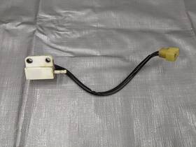 Fb01-66-4d0 Mazda 1990-2005 Miata Mx-5 Oem Clutch Pedal Cut Out Safety Switch