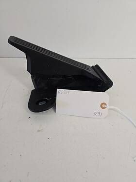Ghk3-41600-e Mazda 2014 - 2018 3 Accelerator Gas Throttle Pedal Oem
