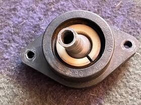 1073000040 Mercedes-benz R107 C107 560sl 380sl Slc Pedal Linkage Pivot Bushing
