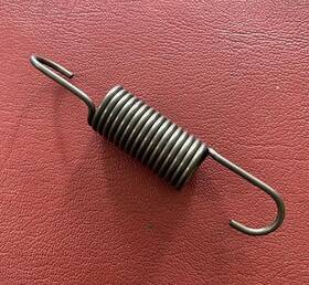 140-993-05-10 Mercedes-benz Brake Pedal To Ebaring Bracket Spring - For Mbz