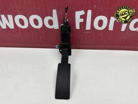 1773001800 Mercedes-benz 2019-2024 A Glb Cla Gla Eqb - Acceleration Gas Pedal Oem 70 Kmiles