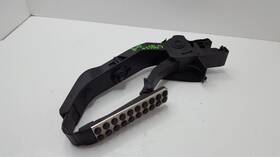 234.mb1f07 Mercedes-benz Fuel Pedal Gas With Sensor 2006 07 08 09 Clk350