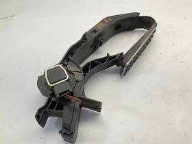 234.mb1n06 Mercedes-benz 06 2006 Slk280 3.0 Gas Accelerator Pedal Oem B
