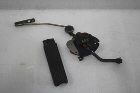1263010018 Mercedes-benz 234.mb1p83 1981 1982 1983 1984 1985 300sd W126 Accelerator Pedal