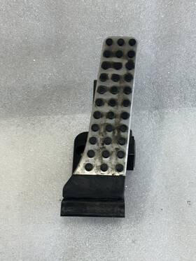 234.mb1r13 Mercedes-benz 2010 2011 2012 2013 E350 E550 C207 Amg Sport Accelerator Pedal