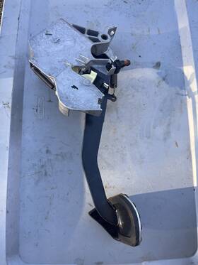 546.mb1b03 Mercedes-benz Slk230 R170 Brake Pedal Assembly Fits 1997 1998 1999 2000 97 98 99 00