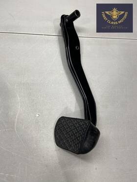 A2052920100 Mercedes-benz 2015-2018 C300 W205 2.0l Brake Stop Pedal With Rubber Pad Oem