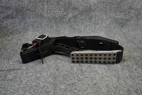 A2113001604 Mercedes-benz R171 Slk350 Slk280 Accelerator Pedal Assembly Oem