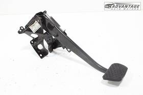 A4472900101 Mercedes-benz 2016-2023 Metris W447 Front Floor Brake Foot Stop Pedal With Bracket Oem