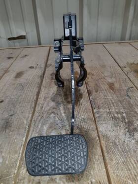 546.mb9v18 Mercedes-benz Truck 13-18 Sprinter Van 3500 Brake Pedal