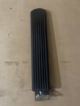 57-4009 Mikes 1955 1956 1957 55 56 57 Chevy Chevrolet Car New Gas Pedal Belair All Models
