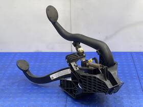 35006870827 Mini 14-24 Cooper F55 F56 F57 Brake Pedal / Clutch Assembly Oem