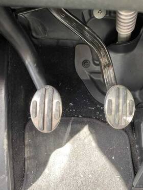 546.co1g16 Mini Cooper Manual Clutch And Brake Pedal 2016 Ht 4 Door 1.5l