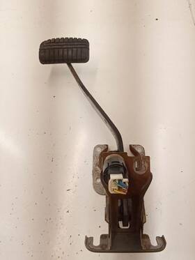 546.ms1201 Mitsubishi 2000-2004 Montero Limited Brake Pedal Assembly Oem Tested