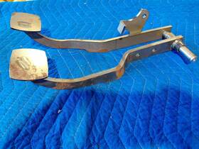 4022026 Modern Driveline 1965 66 Gm Impala Brake Clutch Pedal Set