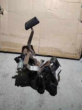 04721199ad Mopar 2008-2009 Town And Country Grand Caravan Adjustable Power Brake Pedal