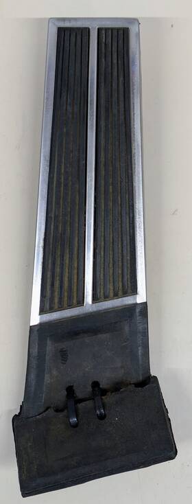 2468727 Mopar Chrysler 300 Gas Pedal C-body 1965- 1968 For Parts Or Repair