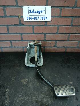 52124732ad Mopar 2011-2013 Jeep Grand Cherokee Non Adjustable Brake Pedal Assembly