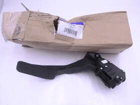 2-80164 Napa Accelerator Pedal Position Sensor For 2007-2013 Escalade Ext