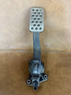 Ad0294 Ngk Excelaration Pedal Pad For 2016-2021 Honda Civic Sport