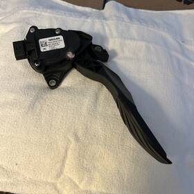 18002-4bgob Nissan 2014 Qashqai Ii J11 Accelerator Pedal 18002 4bgob
