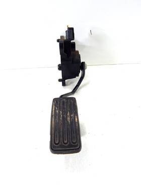 18002-ze80a Nissan 2010-2012 Sentra Accelerator Gas Pedal 2.0l Engine Oem 10-12