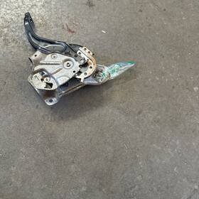 36010-7s000 Nissan 04-15 Titan Armada Parking Emergency Brake Pedal Lever