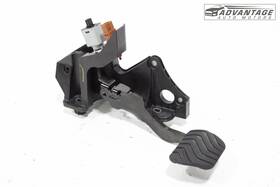 46501-7lf0b Nissan 2025 Kicks Front Left Side Brake Stop Pedal With Bracket And Sensor Oem