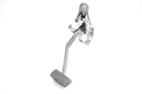 546.da1524 Nissan 22-24 Frontier Pro-x Brake Pedal Assembly