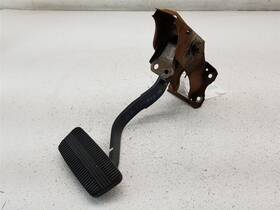 6520-40f10 Nissan 89-94 240sx A/t Brake Pedal Without Sensor Oem