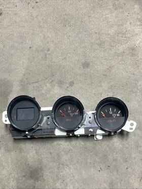 Cd000m0f9q4 Nissan 03-08 350z Dash Center Gauges Instrument Gauge Set Oil Pressure Voltage Oem Wty