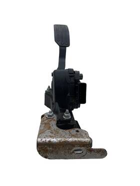 18002-ez20a Nissan Trucks 2019-2022 Titan Xd Accelerator Throttle Gas Pedal Sensor Assembly Oem