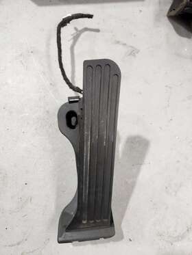 Oem 1k1 721 503 P 2006 Volkswagen Jetta Accelerator Pedal Assembly
