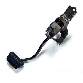 32800-c6110 Oem 2016-2018 Kia Sorento Awd Front Floor Parking Brake Control Pedal And Pad