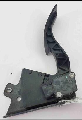 5020020 Oem 14 International Prostar/durastar/ Accelerator Pedal Bendix