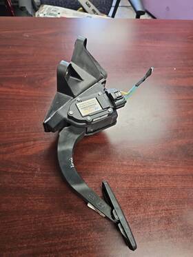 Djbo196a-2g300 Oem 06-10 Kia Optima Gas Accelerator Pedal Automatic 2.4l