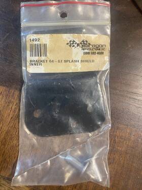 E6143 Paragon Vintage Classik 1964-1967 Corvette Bracket Pedal Accelerator Splash Shield Left 1492