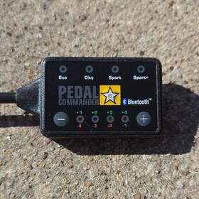 558932 Pedal Commander Pc38 Plug And Play Upgrade