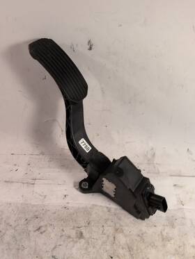 546.to1l09 Pontiac 09 10 Vibe Gas Accelerator Pedal Oem