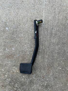 944.423.051.04 Porsche 94442305100 Original Genuine 924s 944 951 Brake Pedal Oem