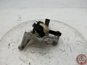 96442324103 Porsche 89-1998 911 964 993 Tiptronic Pedal Bracket And Switch 126908