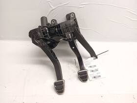 99142300911 Porsche 13-16 911 991 Manual Clutch Pedal