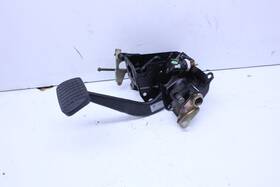 99342306501-20379 Porsche 1995-1998 911 993 Automatic Brake Pedal Assembly