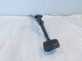 996.423.091.02 Porsche 1999-2004 Carrera 911 996 Black Brake Pedal And Pad Linkage Link Bracket